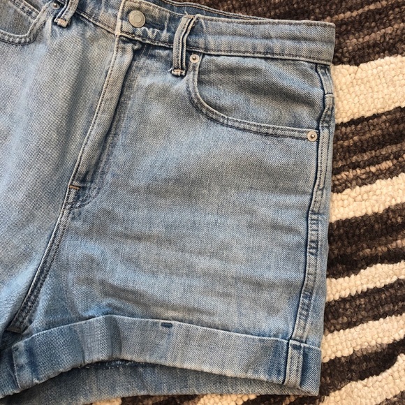 GAP High Rise Jean Shorts - Picture 3 of 4